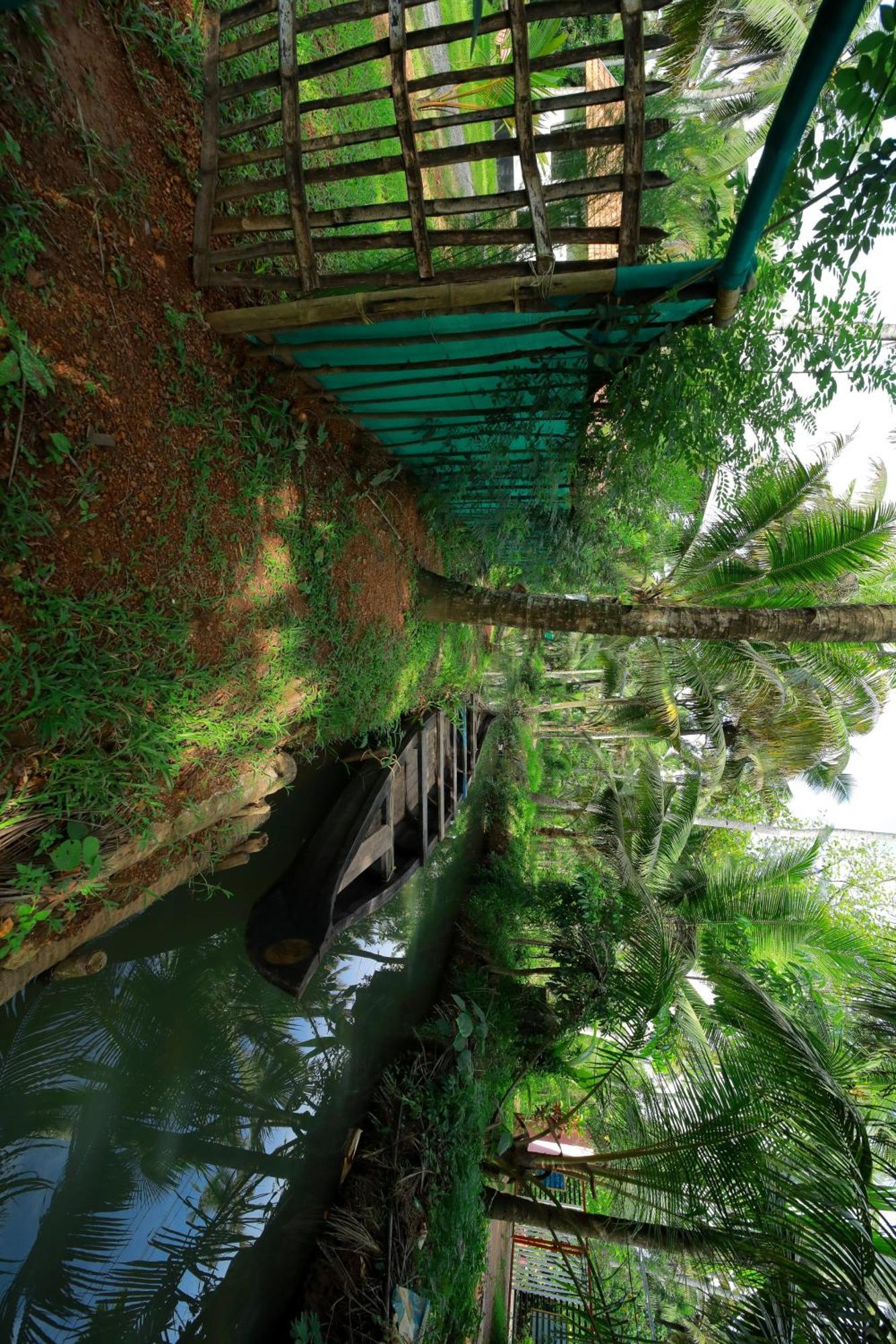 Apartamento Prakruthi Residency Munroeisland Mundrothuruth Exterior foto