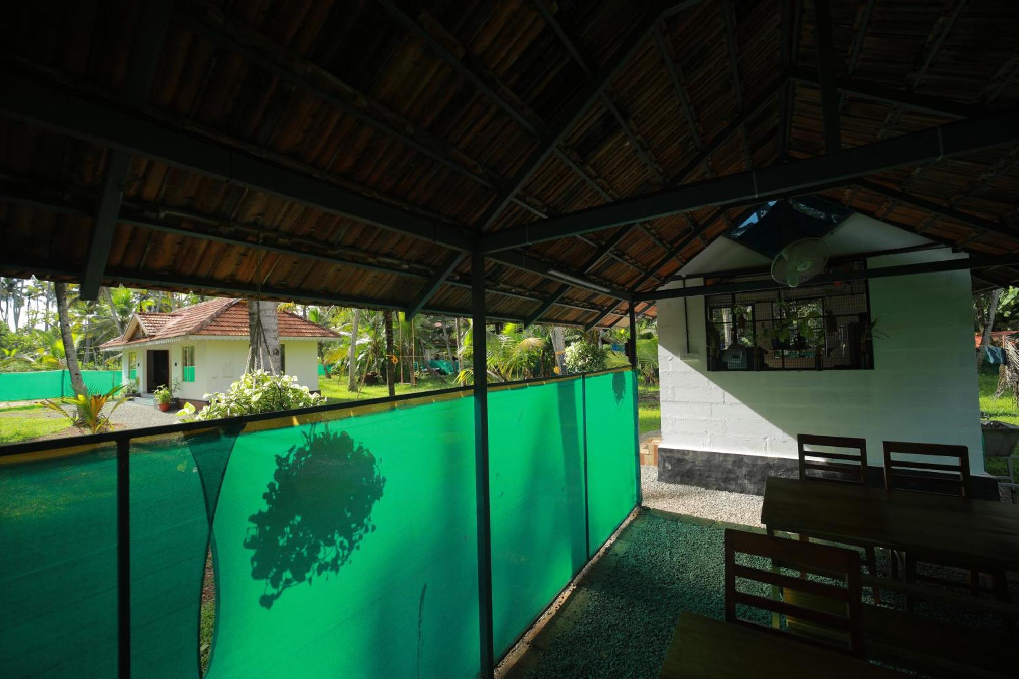 Apartamento Prakruthi Residency Munroeisland Mundrothuruth Exterior foto